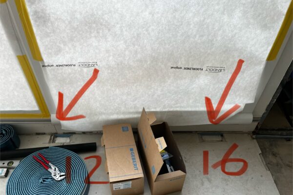 2024_01_29, Feuchtigkeitsmessung beim grossen Fenster im Bad, 12� und 16�